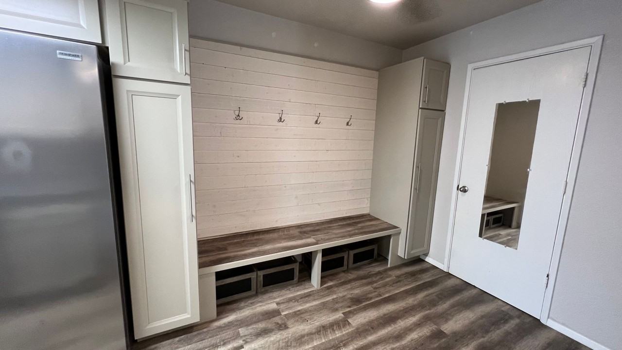 3565 Alamosa Dr - Photo 3 of 23