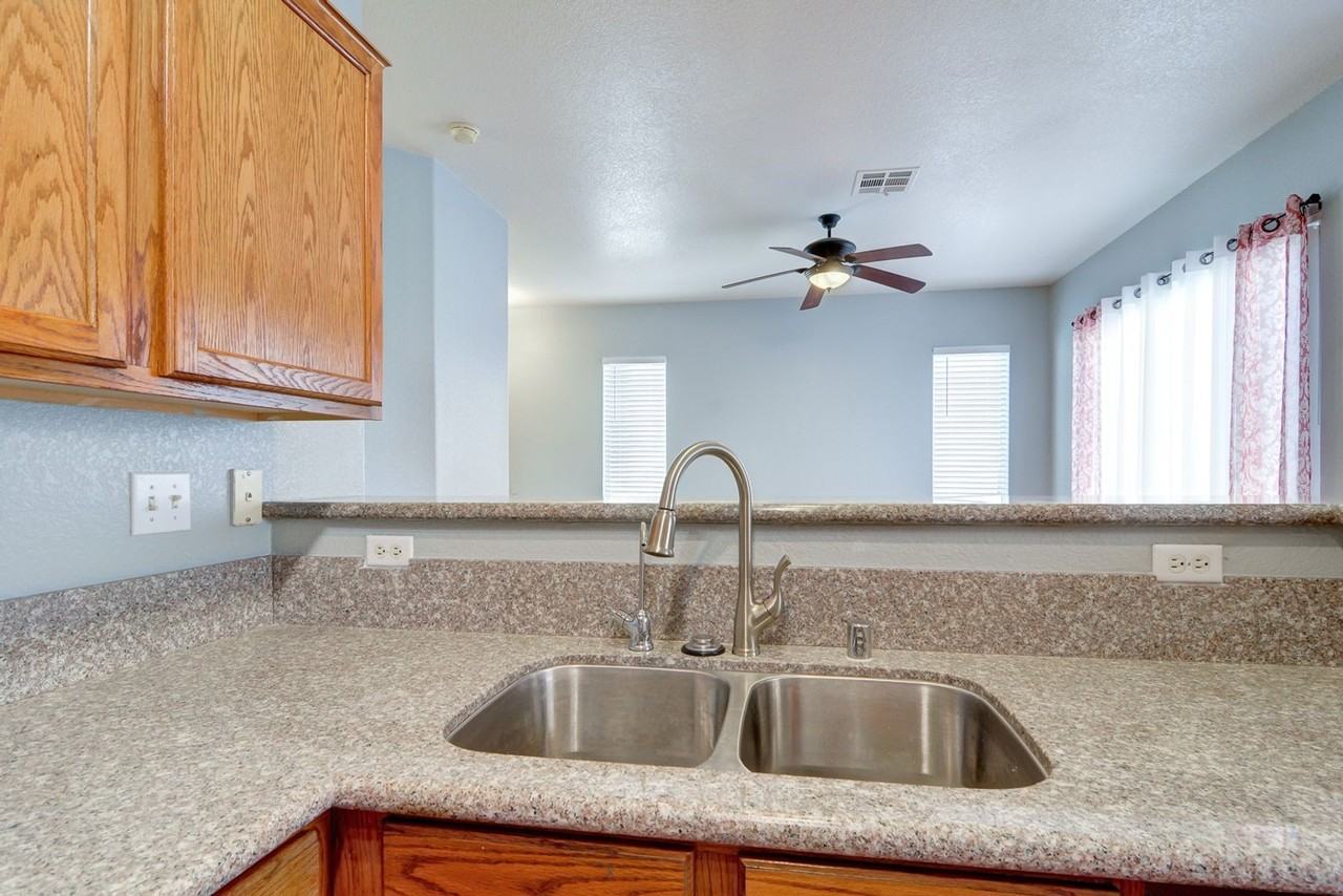 2603 Guidance Ct - Photo 2 of 15