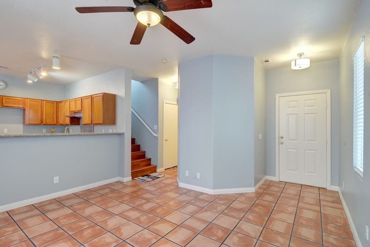 2603 Guidance Ct - Photo 2 of 15