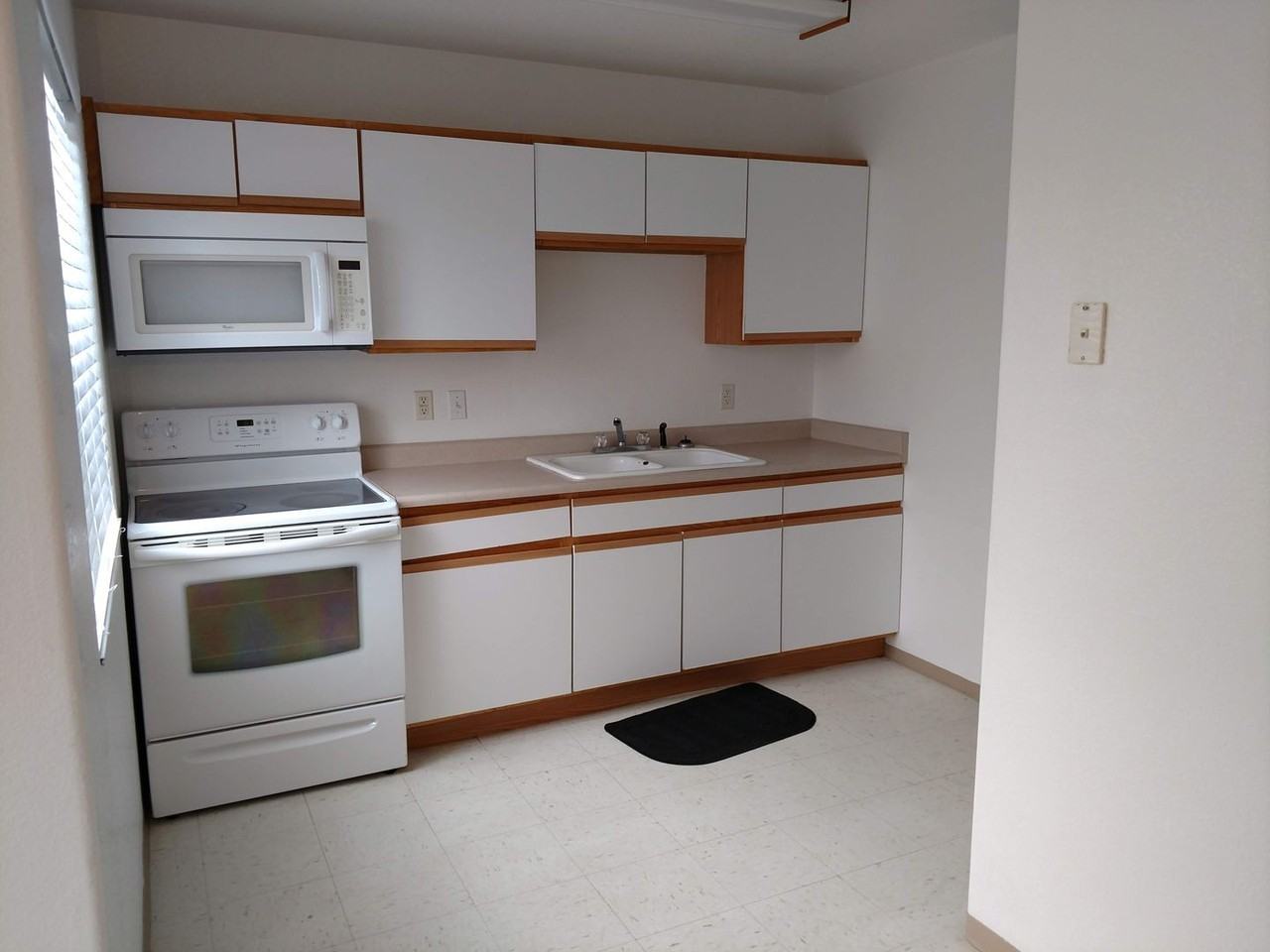 2816 Ontario St - Photo 7 of 12