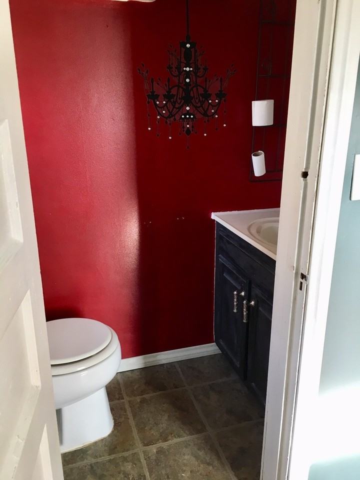 1101 Mcdonald Ave - Photo 7 of 15