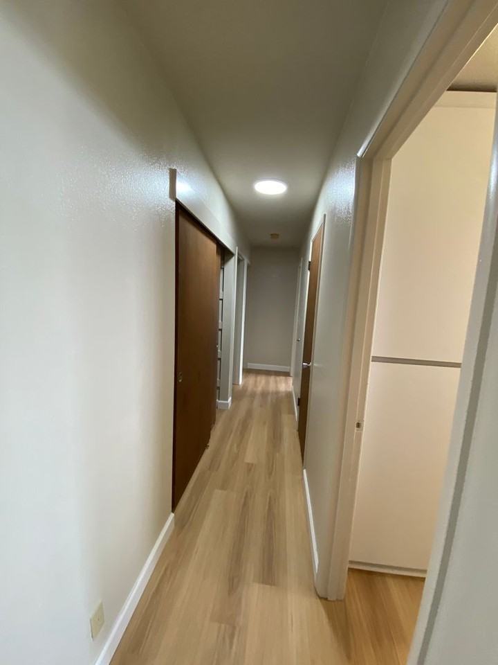 843 21st Ave #B - Photo 4 of 14