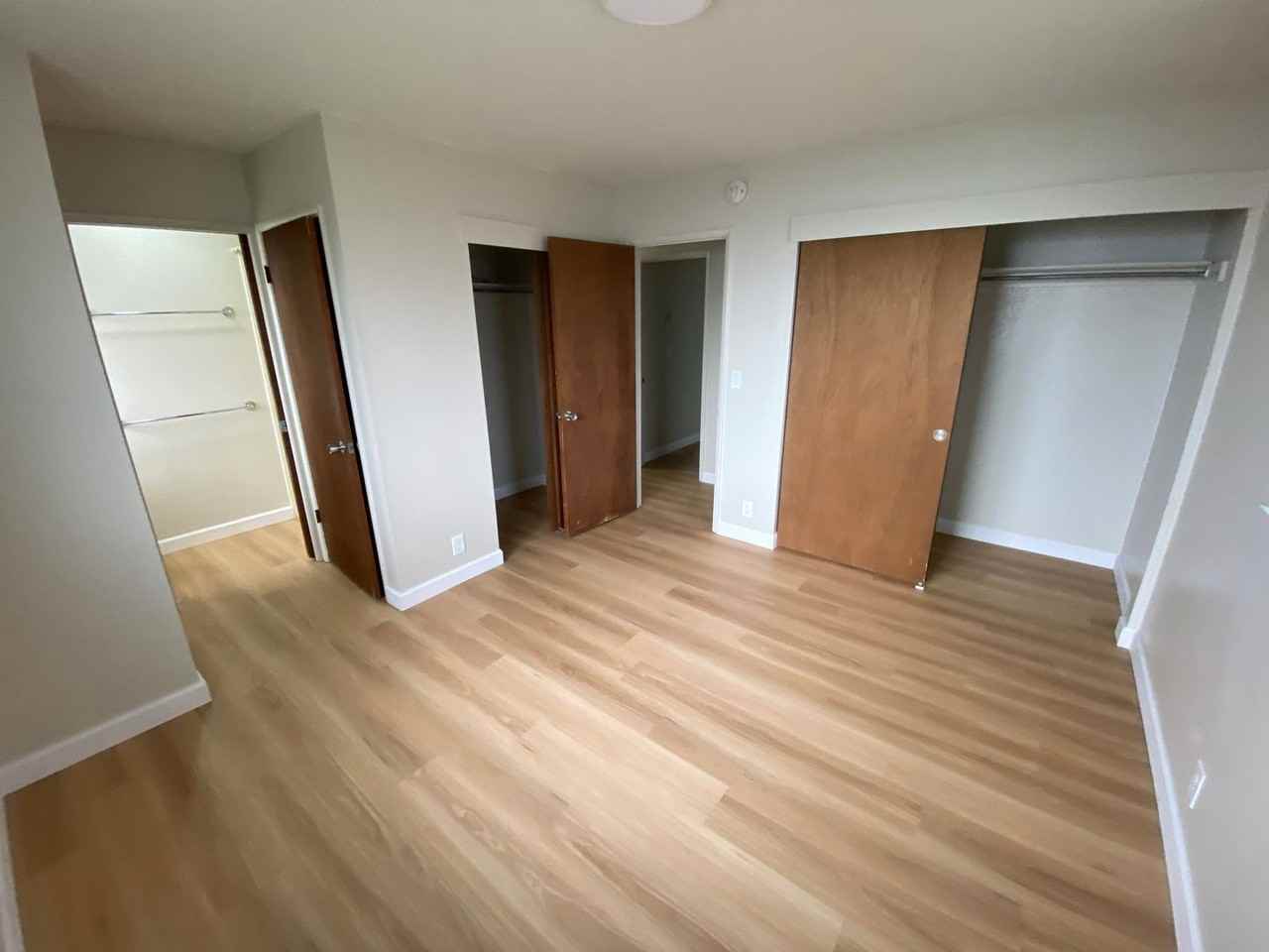 843 21st Ave #B - Photo 5 of 14