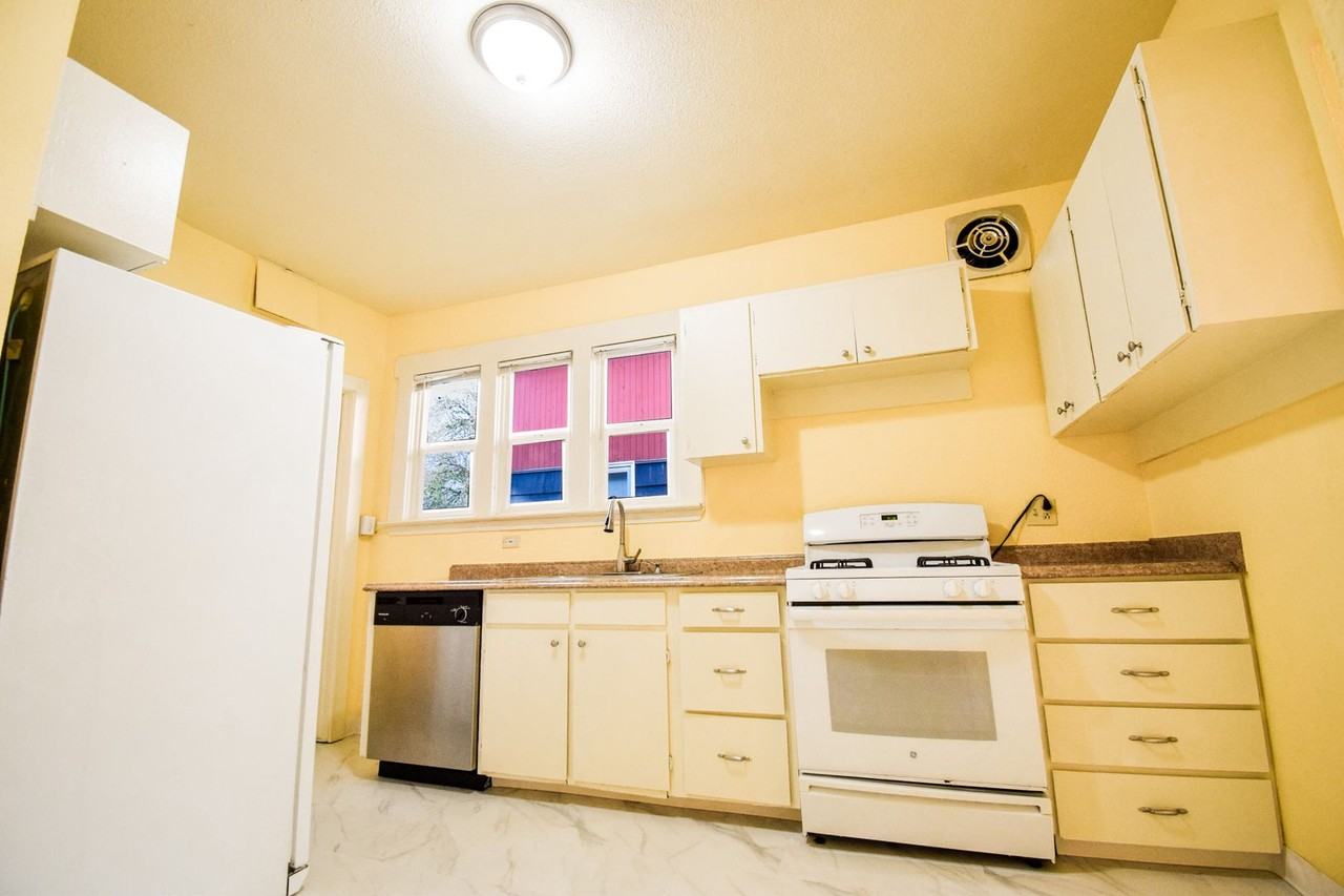 4725 Ne 18th Ave - Photo 7 of 50