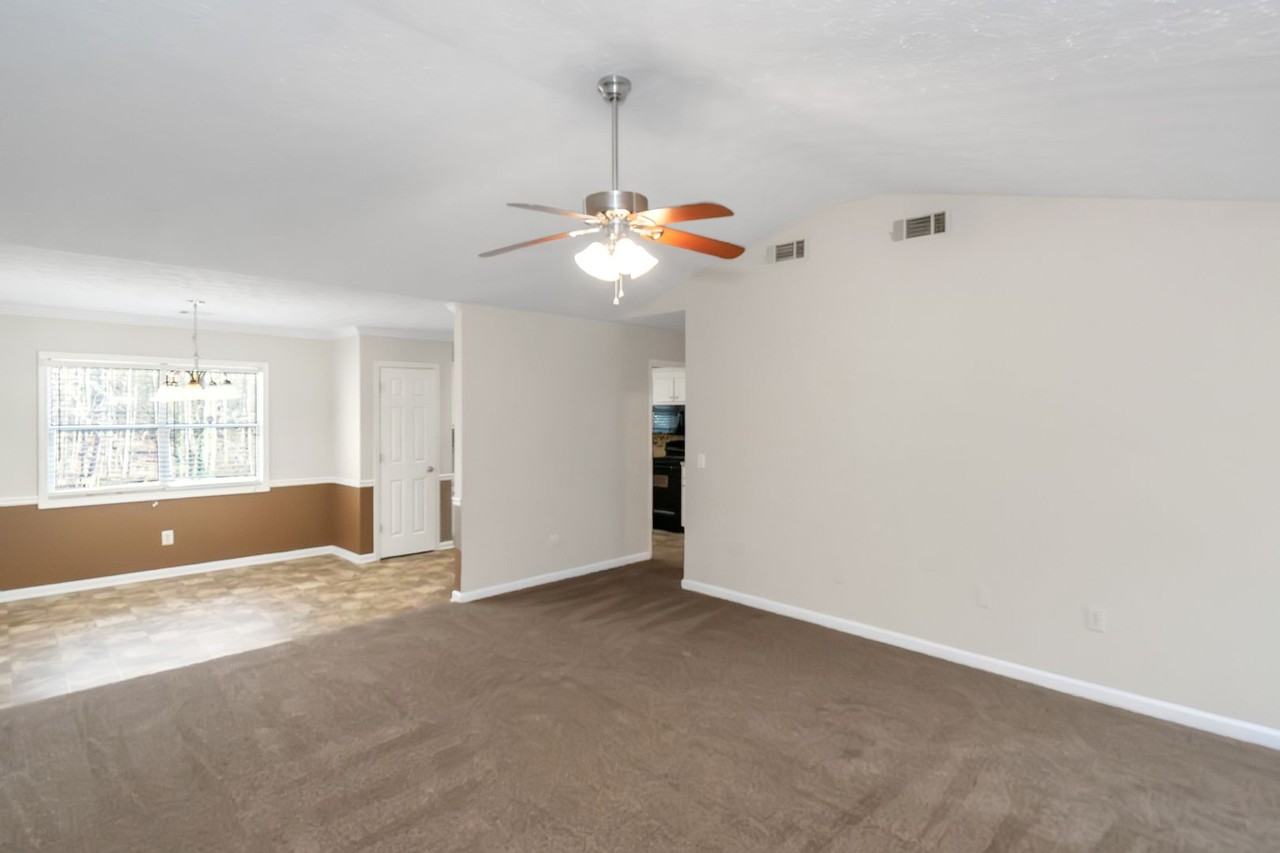 75 Dove Lndg - Photo 7 of 33