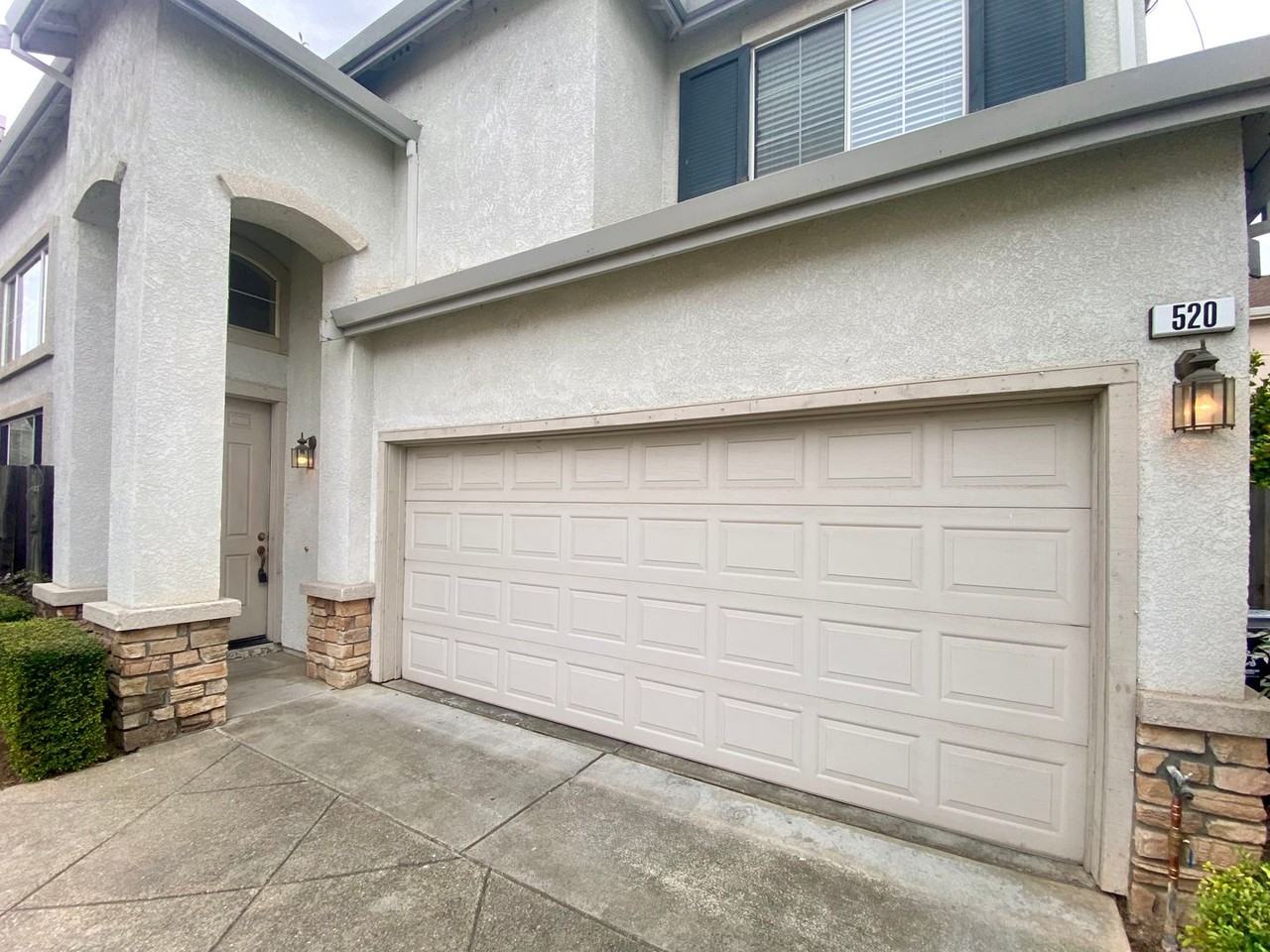 520 Ashland Ter - Photo 2 of 26