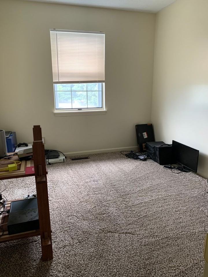 1198 Rosedale Dr - Photo 5 of 9