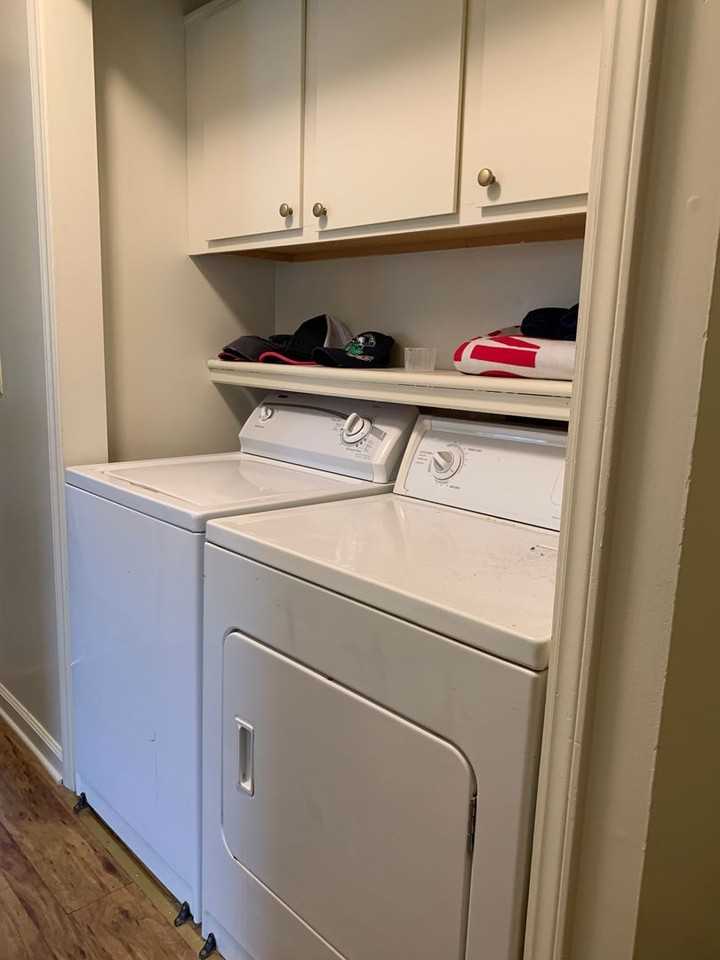 1198 Rosedale Dr - Photo 7 of 9