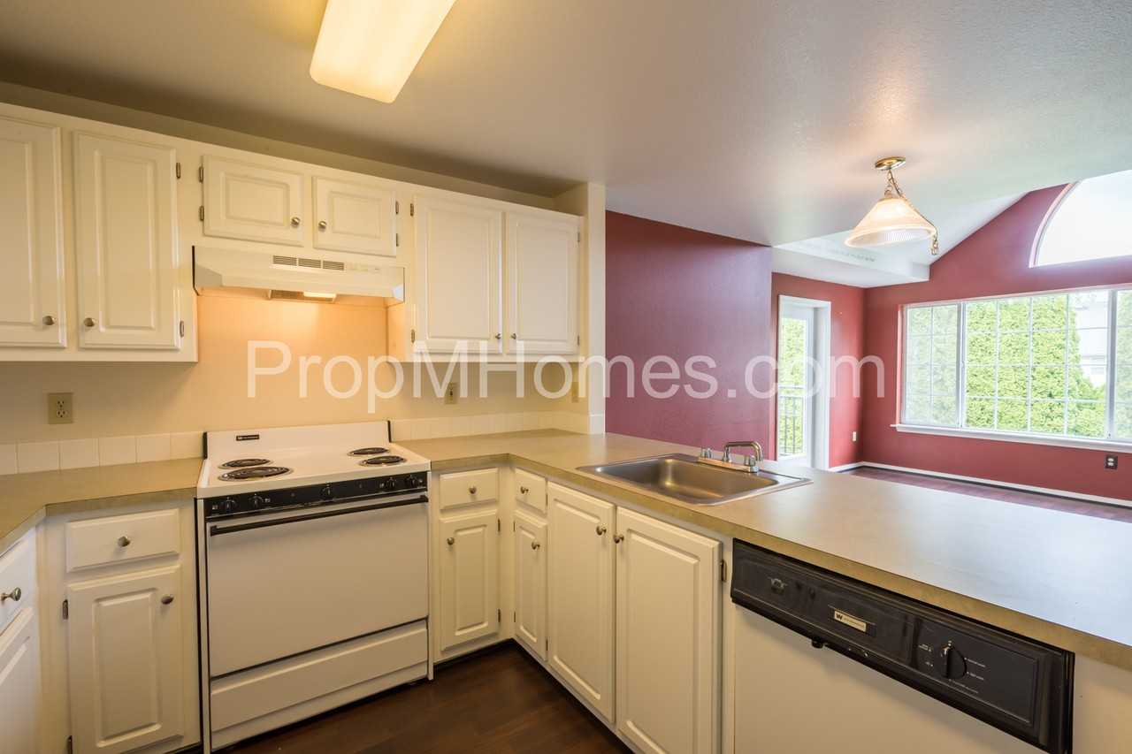 17580 Nw Springville Rd #G16 - Photo 7 of 18