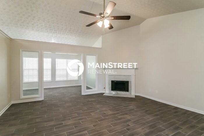 50 Cold Springs Ct - Photo 5 of 17