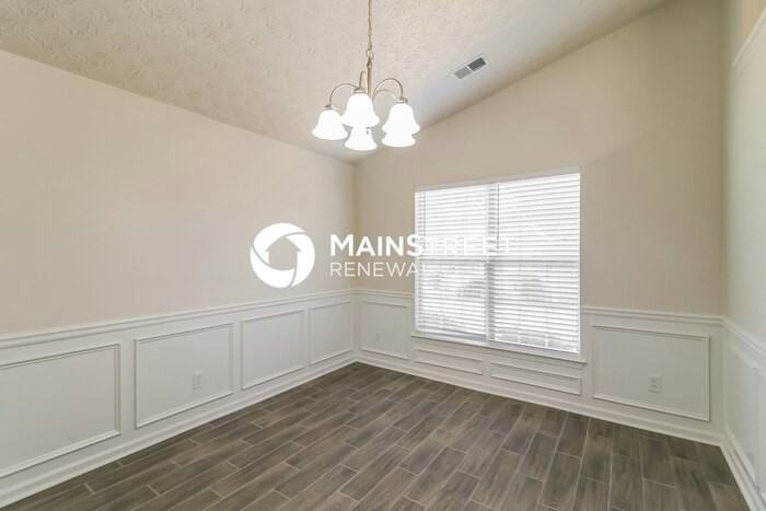 50 Cold Springs Ct - Photo 6 of 17