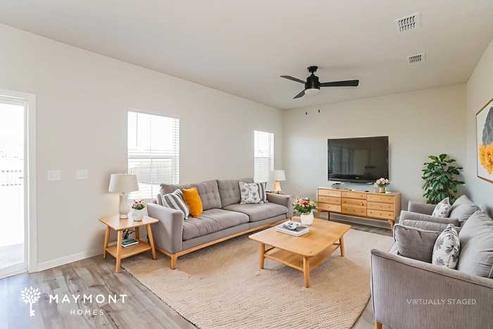 455 Navona Dr - Photo 6 of 16