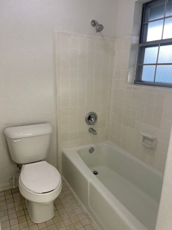 1715 S 124th East Ave - Photo 3 of 18