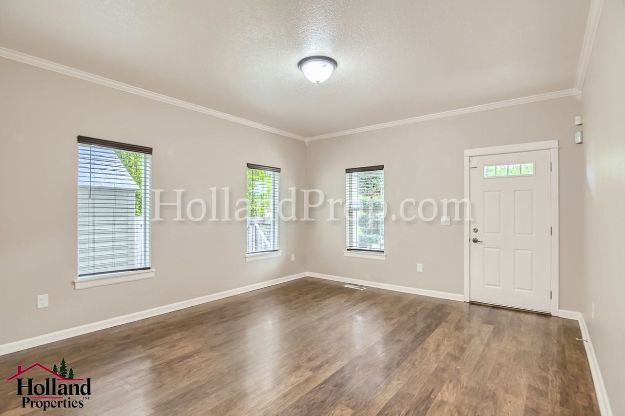 10135 Nw 312th Pl - Photo 5 of 28