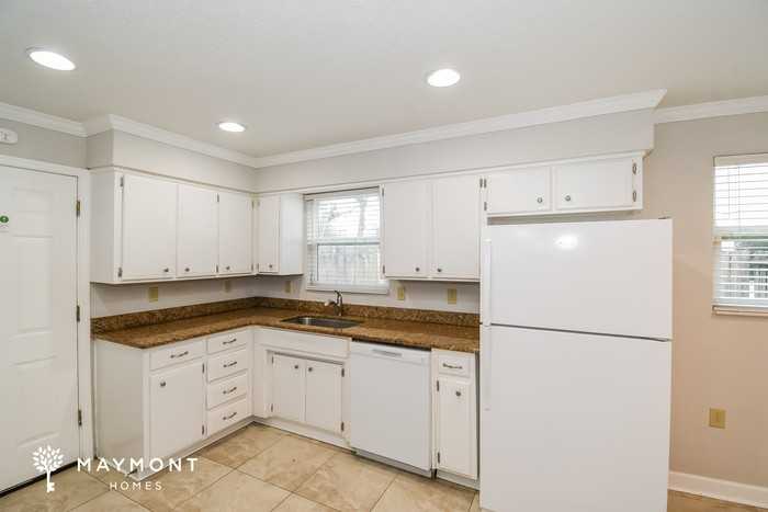 5439 Contina Ave - Photo 6 of 14