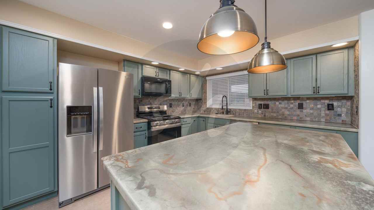 2322 Patrician Way - Photo 6 of 22