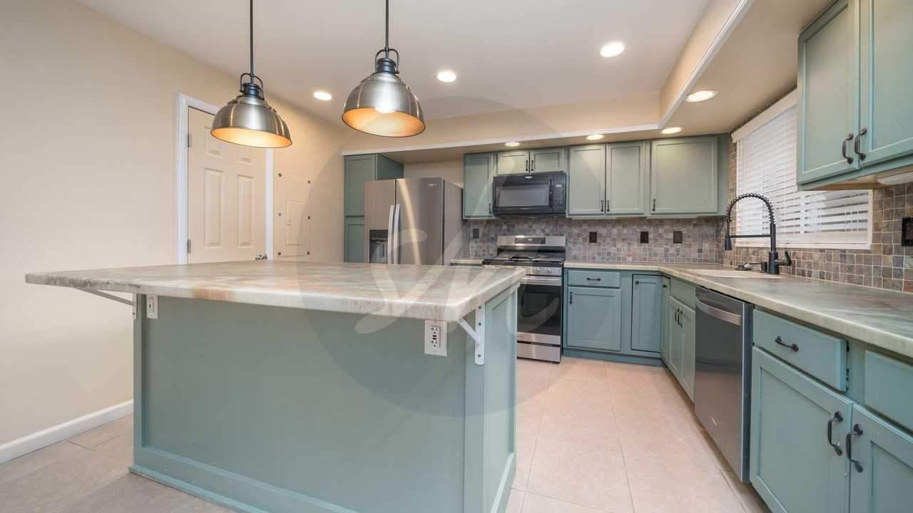 2322 Patrician Way - Photo 7 of 22