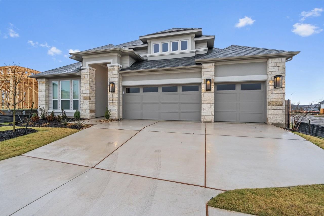 8516 Picnic House Path - Photo 2 of 39