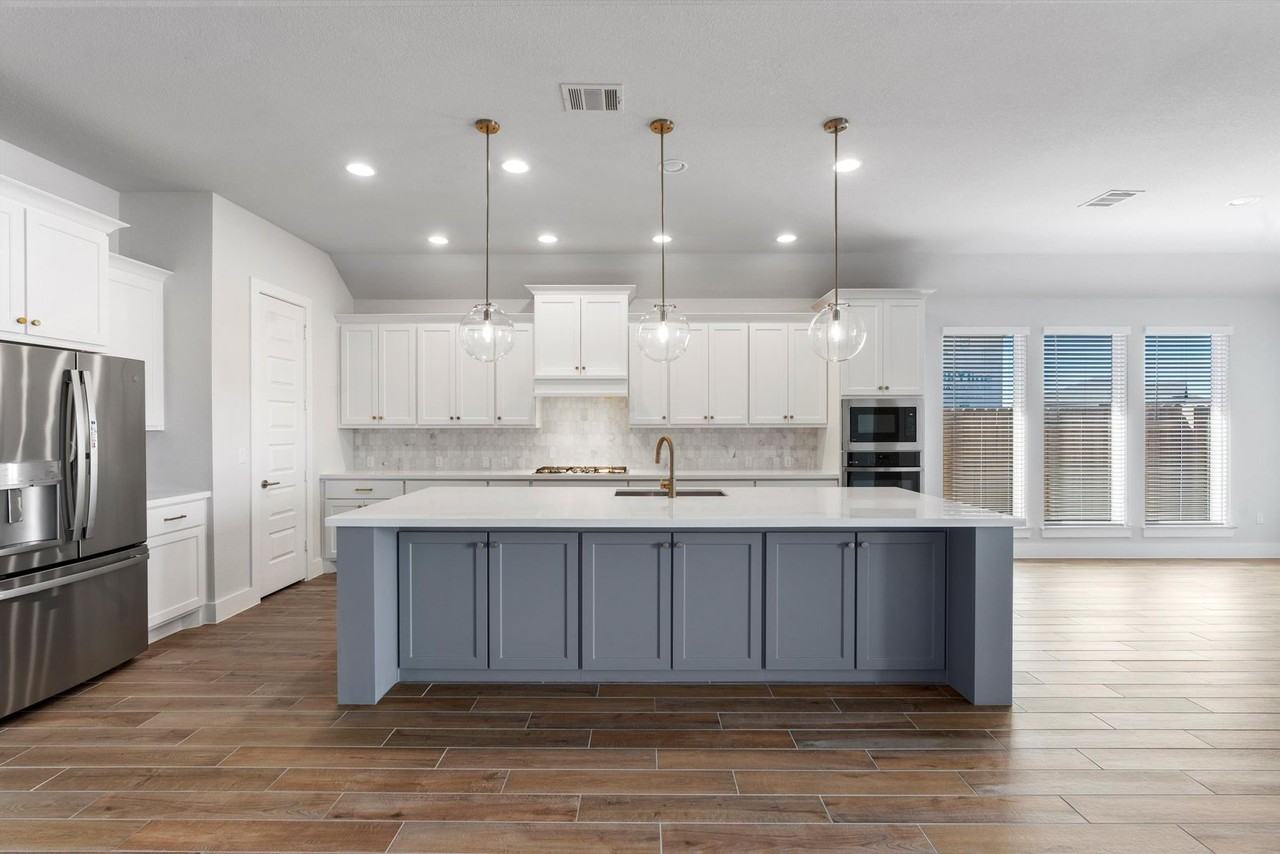 8516 Picnic House Path - Photo 6 of 39