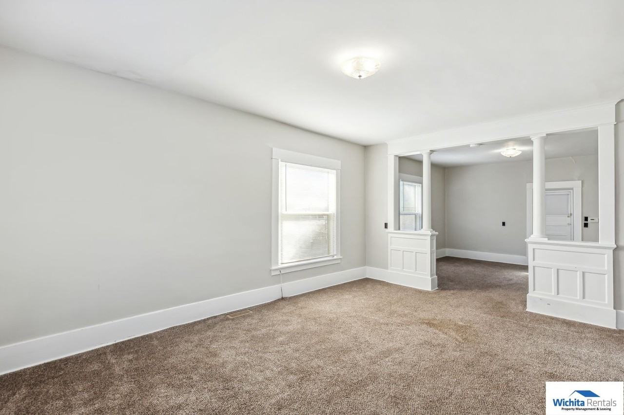 1717 S Water St - Photo 2 of 14