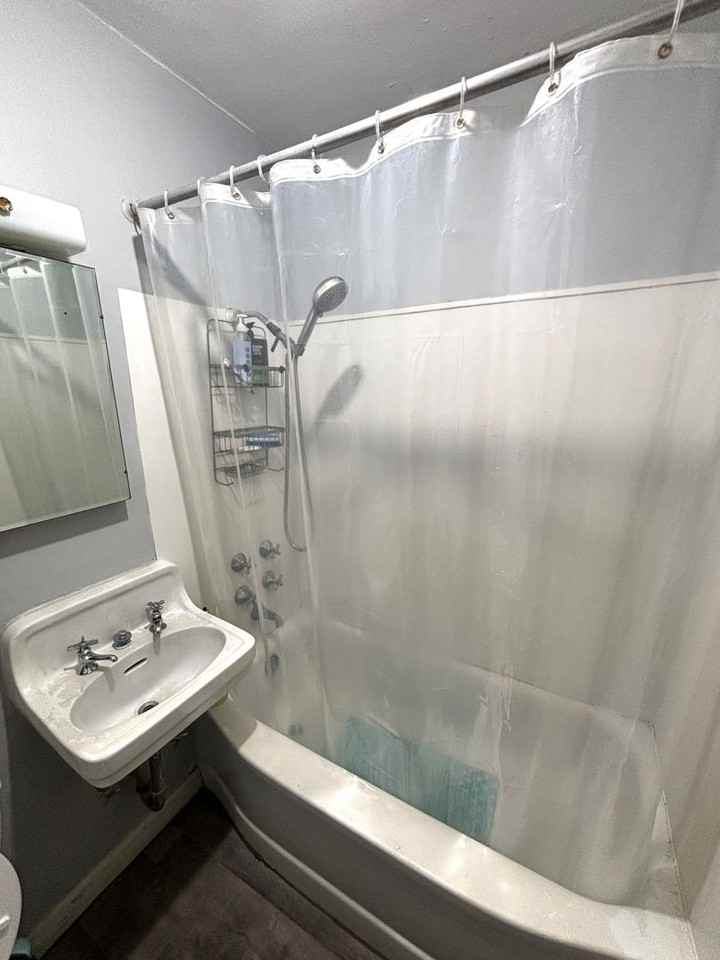 502 Main St - Photo 4 of 8