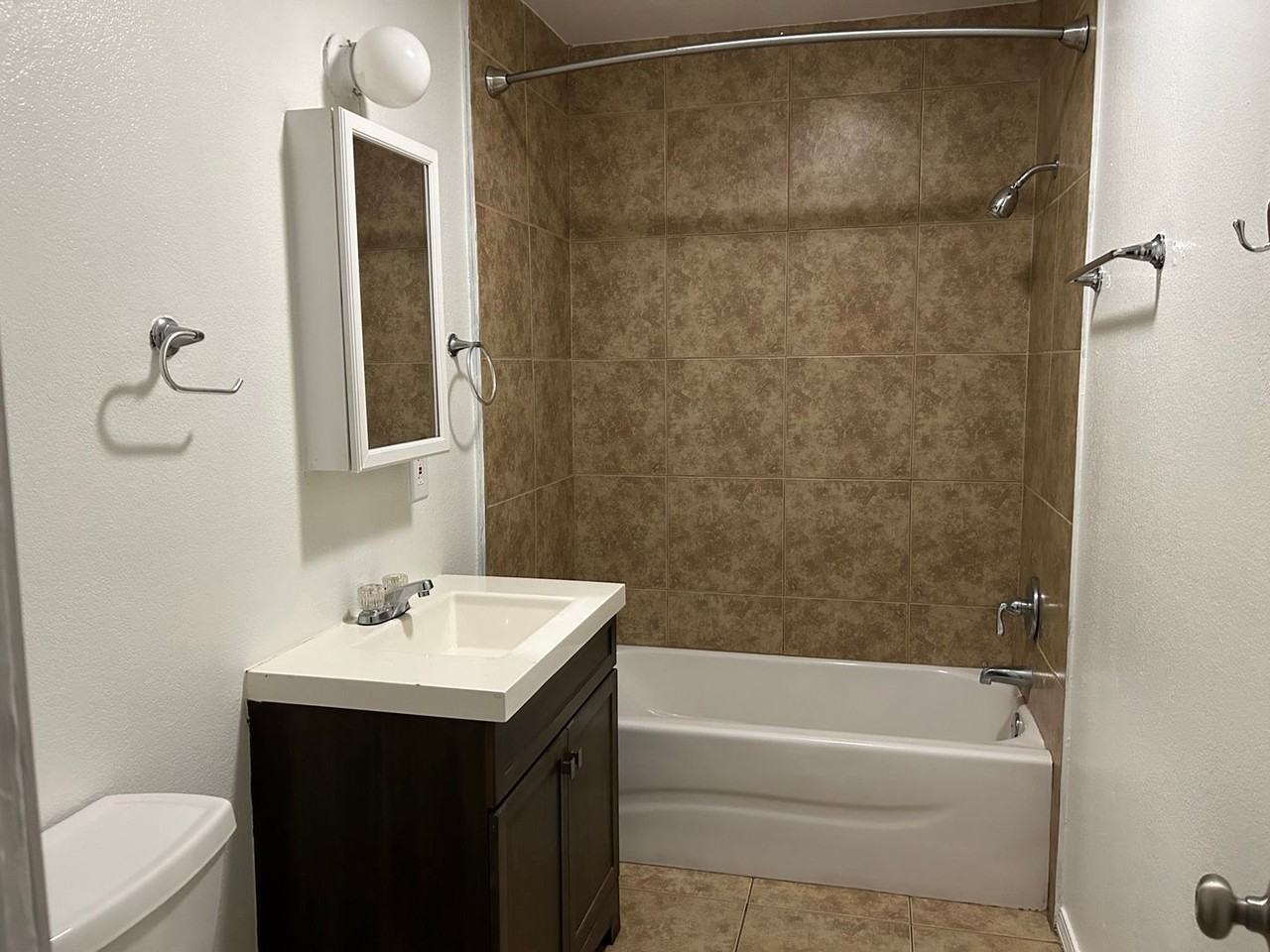 537 W Morton Ave - Photo 6 of 8