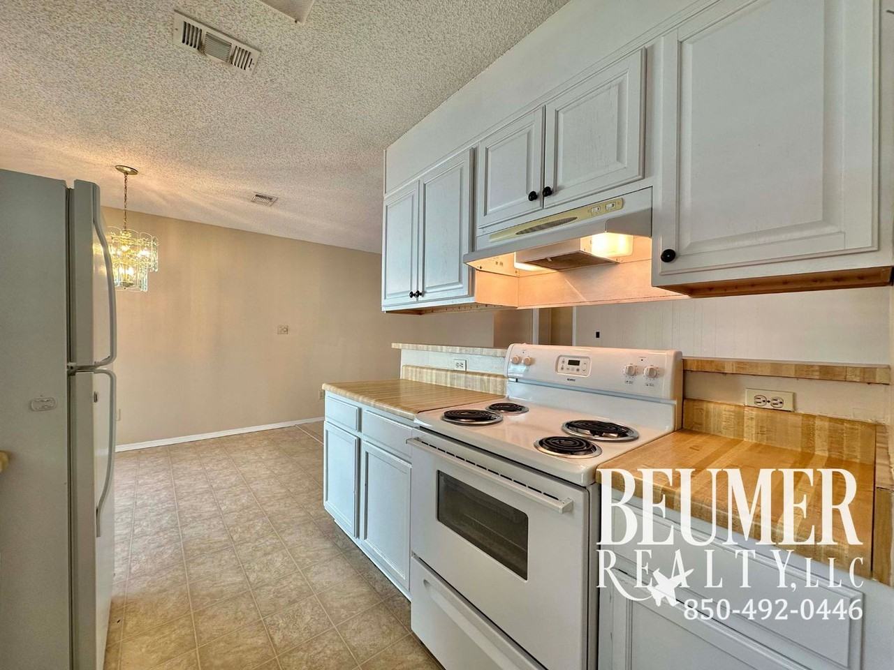 4219 Baywoods Dr - Photo 4 of 23