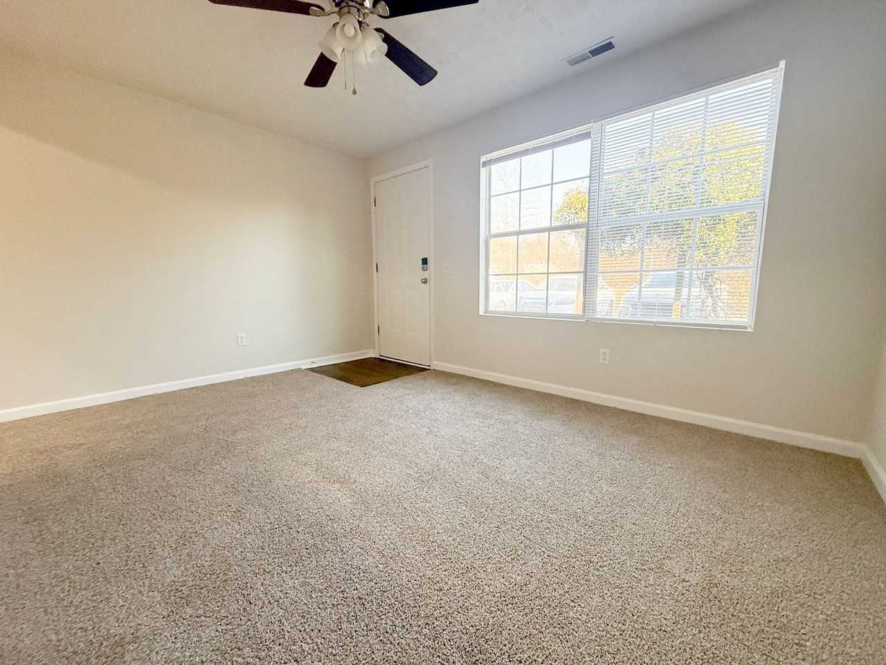 1830 S Jefferson Ave - Photo 3 of 17