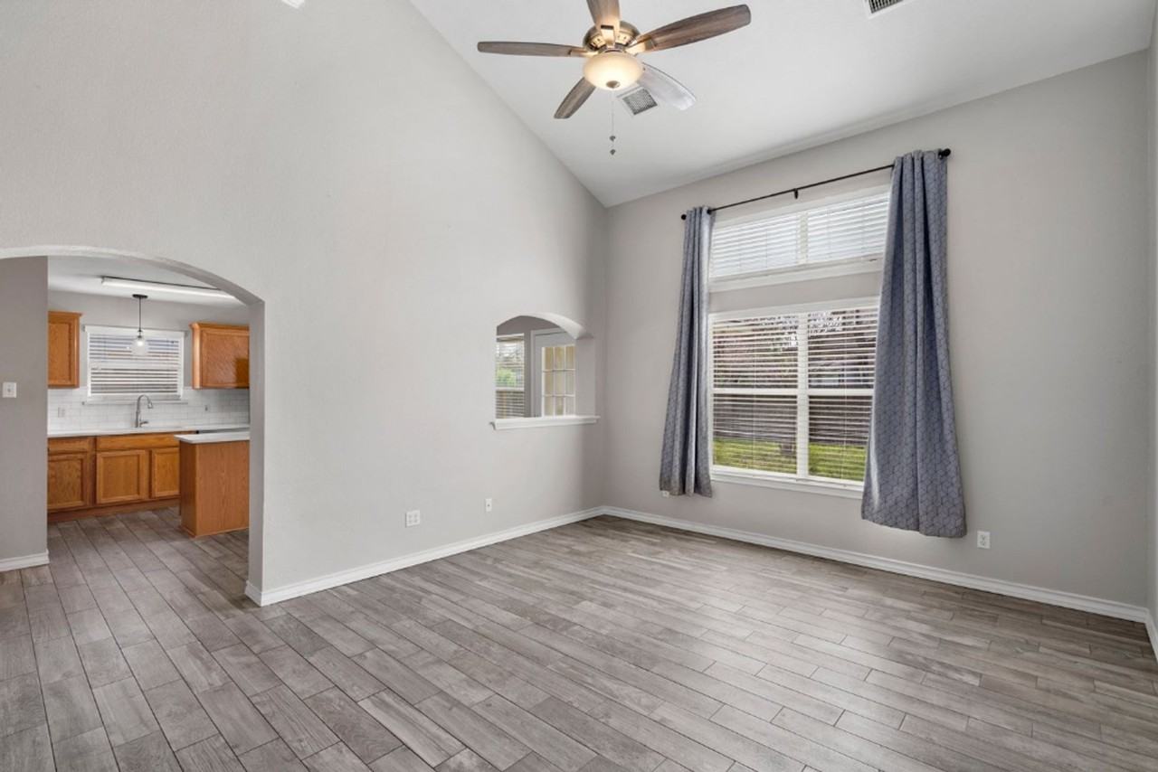 440 Grey Feather Ct - Photo 4 of 25