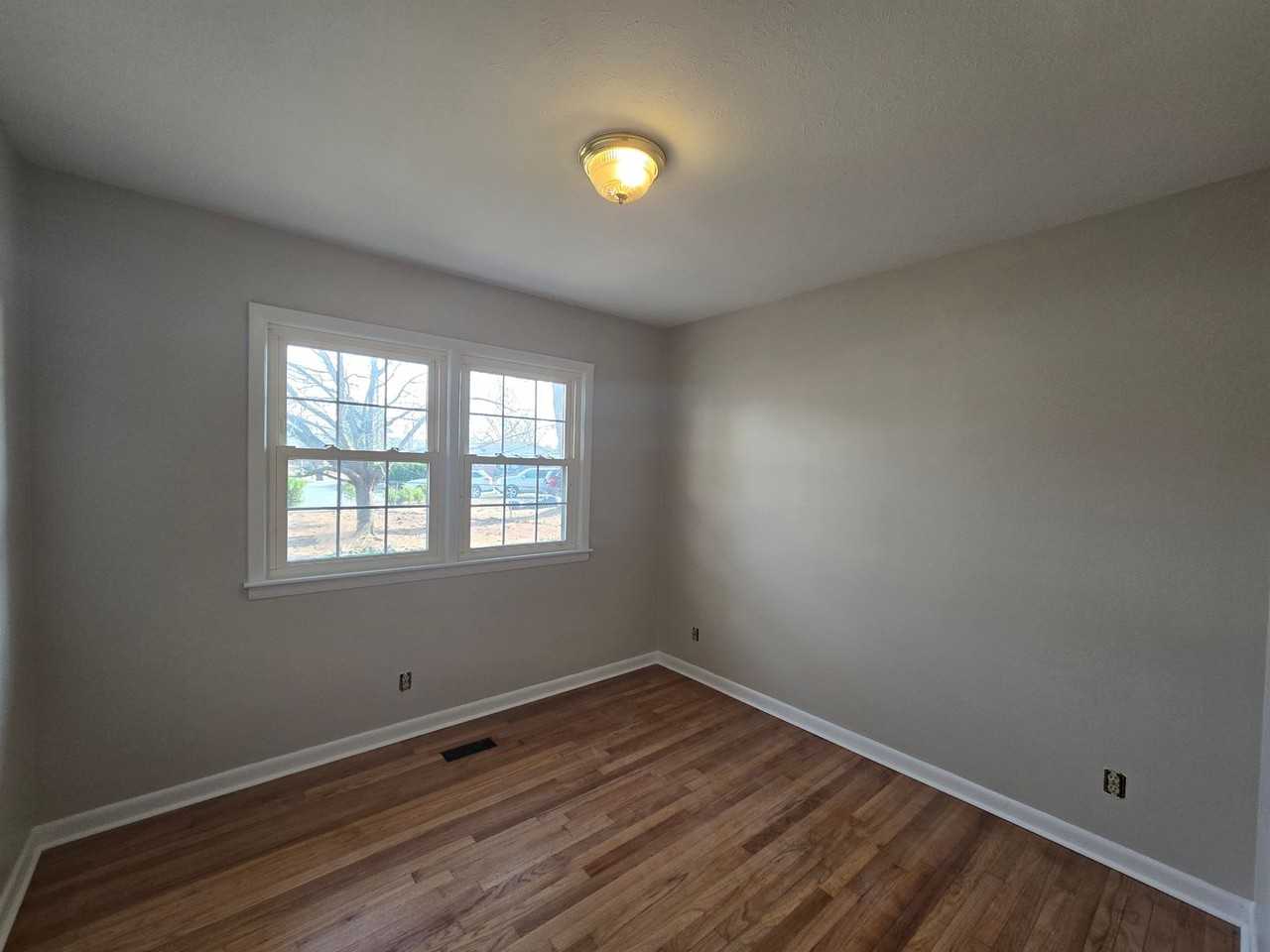 5426 Silver Pine Ct - Photo 5 of 10