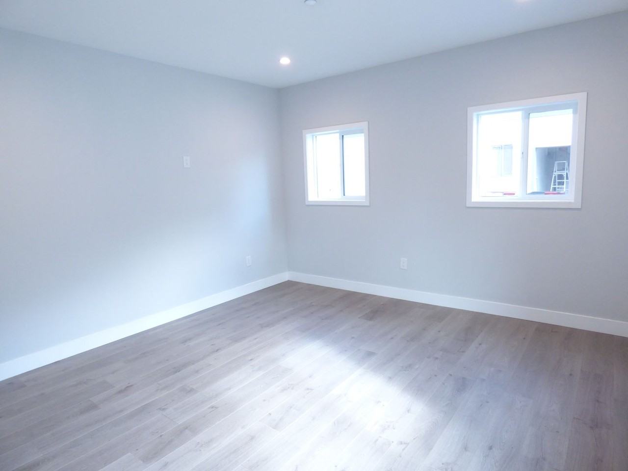 1258 N Hobart Blvd - Photo 5 of 16