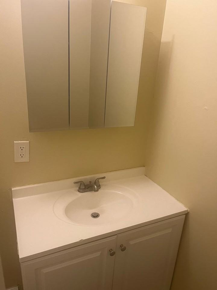 2359 Druid Hill Ave - Photo 3 of 15