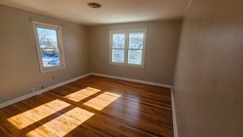 featured image of 1701 E Greenleaf St