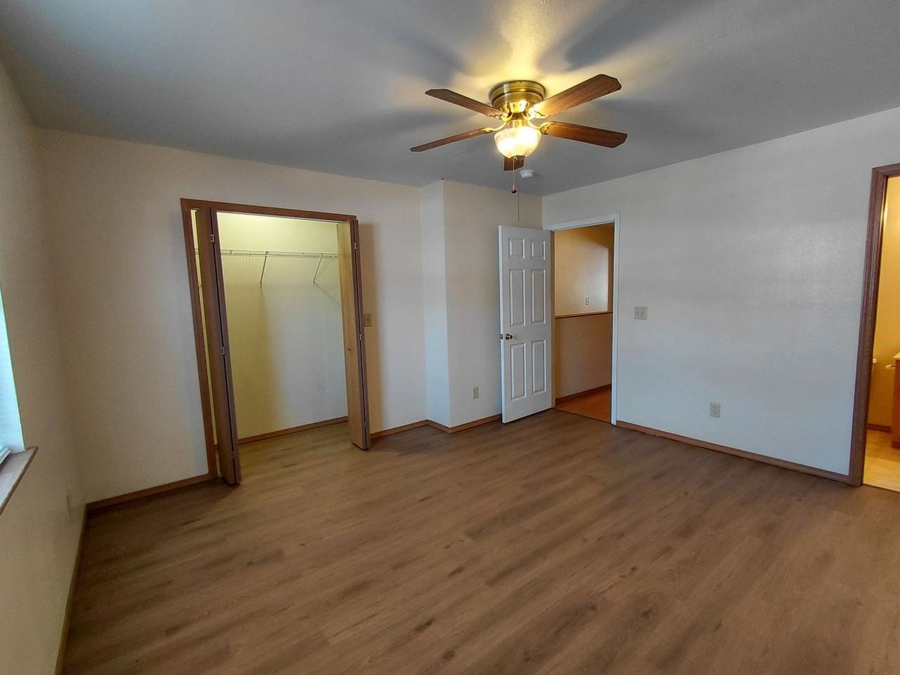 24950 Scenic Dr - Photo 7 of 13