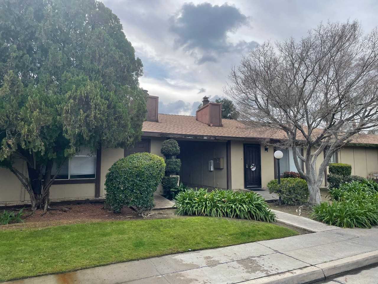 180 W 9th St - Photo 2 of 21