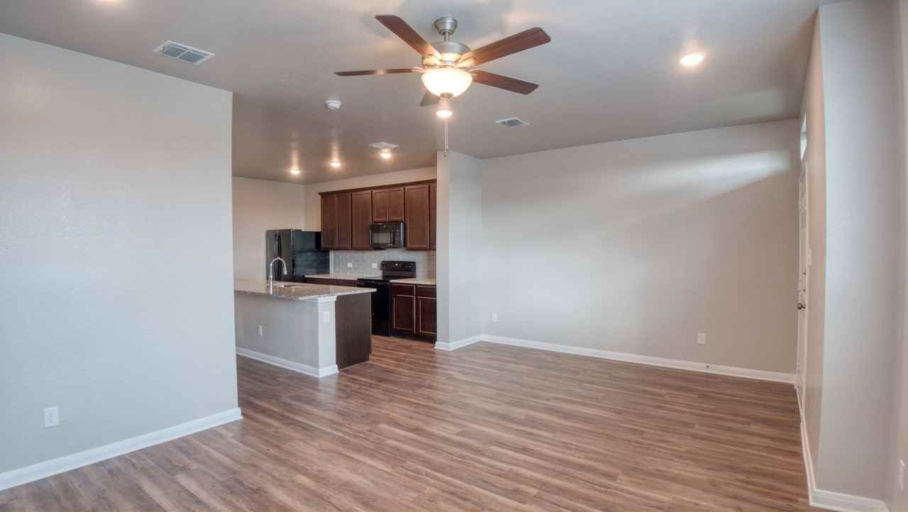 1610 Lummus Dr #1 - Photo 3 of 16