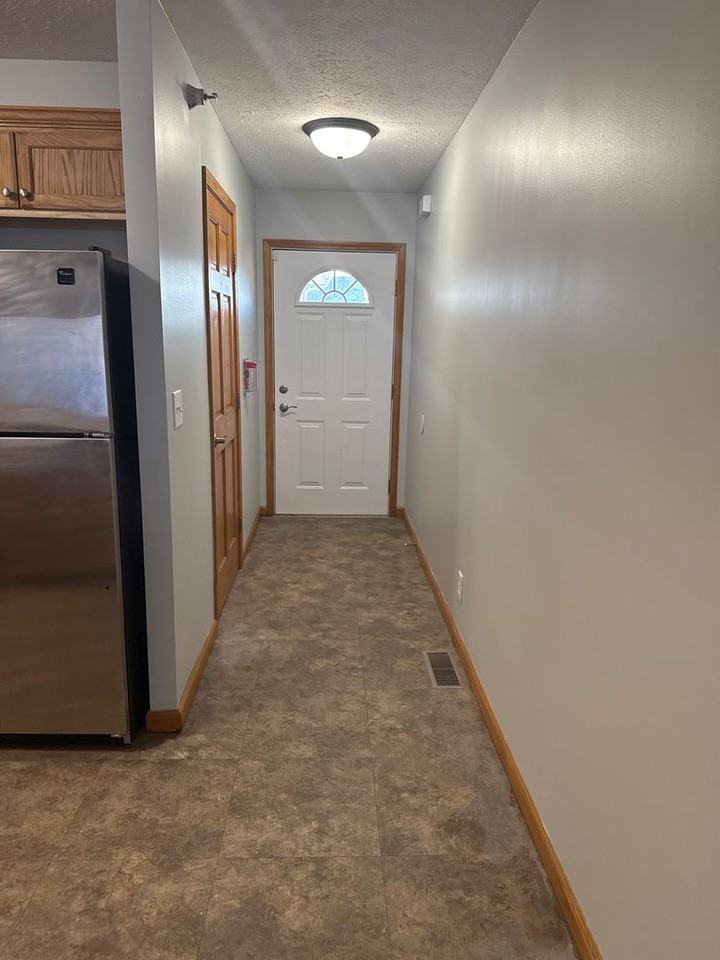 2912 Sandy Ln - Photo 2 of 24