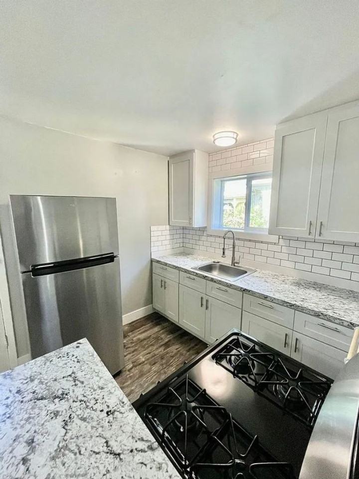 Tillamook Street Apartments - Photo 2 of 9