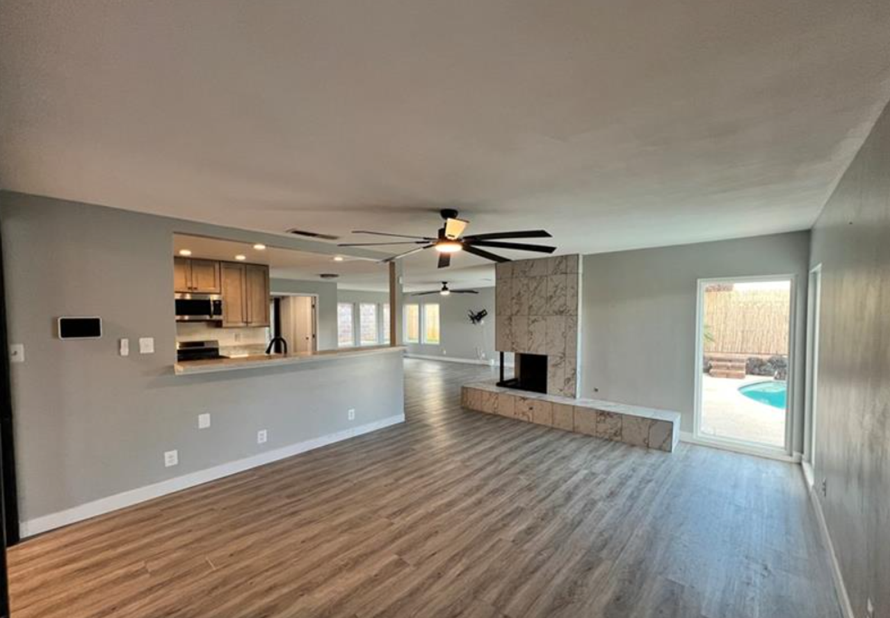 3140 Hebard Dr - Photo 3 of 23