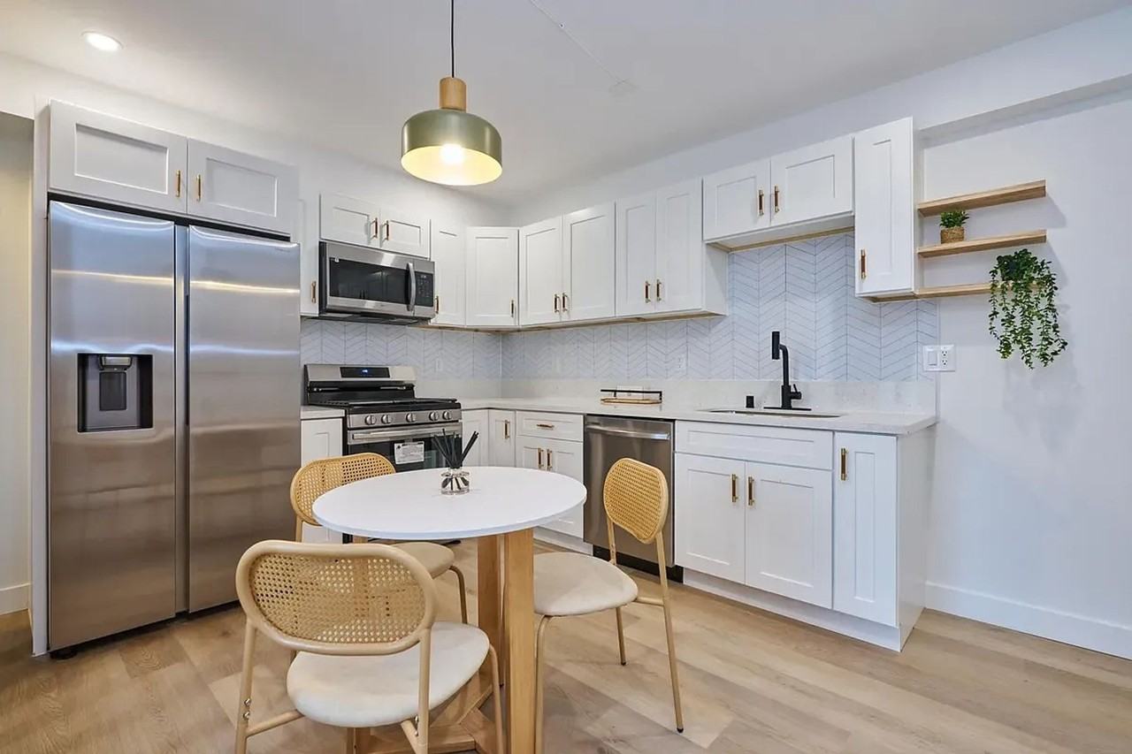 1258 W 37th Dr - Photo 3 of 10