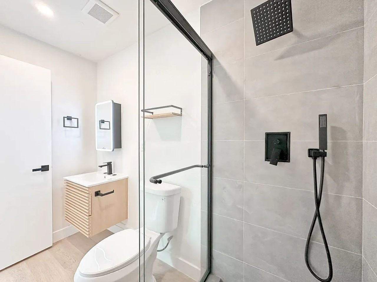 1258 W 37th Dr - Photo 6 of 10