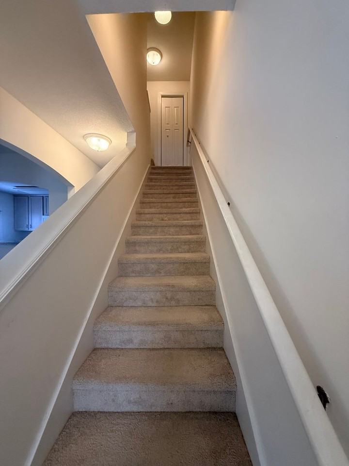 67 Covered Bridge Dr - Photo 5 of 10