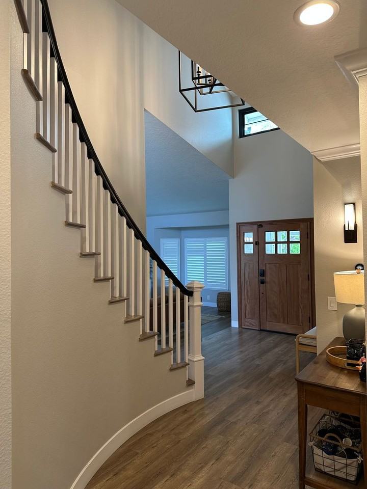 24067 Arminta St - Photo 4 of 26