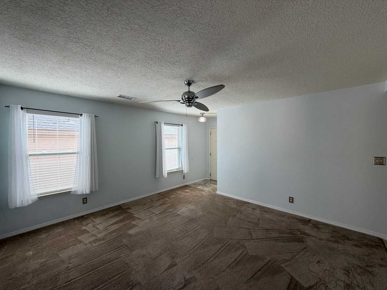 10609 Covert Ln Sw - Photo 6 of 27