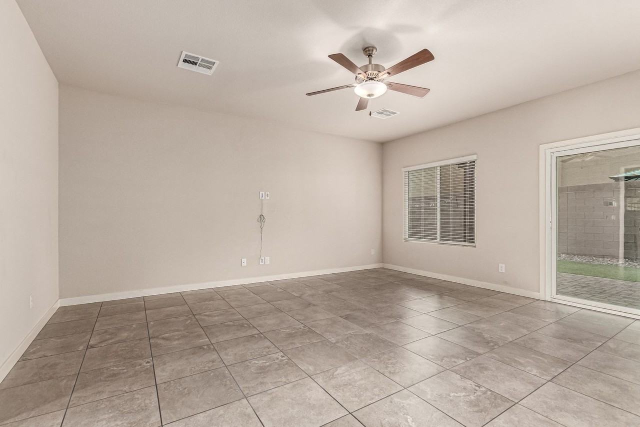 3819 Corellia Ave - Photo 2 of 40