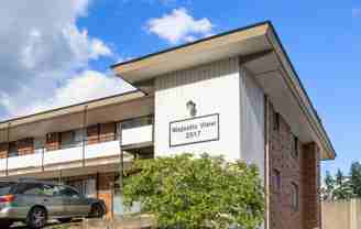 Majestic View Apt - Photo 1 of 1