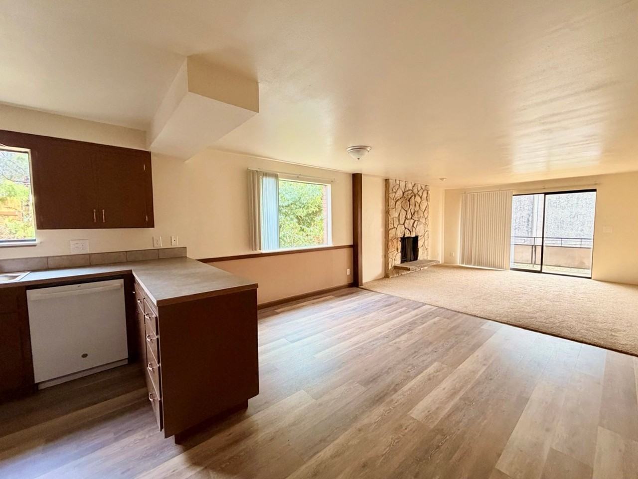 Majestic View Apt - Photo 6 of 7