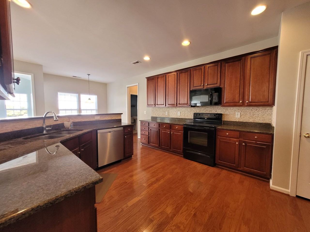 2728 Sunberry Ln Nw - Photo 2 of 17