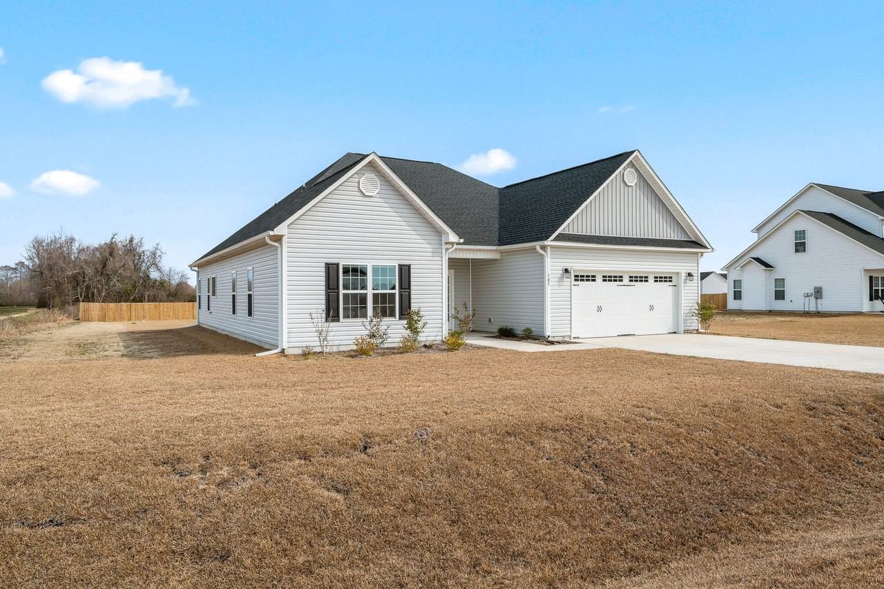 505 E Blackwater Ln - Photo 3 of 32