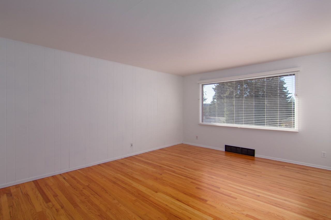 5606 N Sutherlin St - Photo 6 of 26